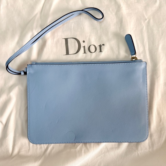 Christian Dior Medium Diorissimo Bag in Light Blue Calfskin - Picture 11 of 16